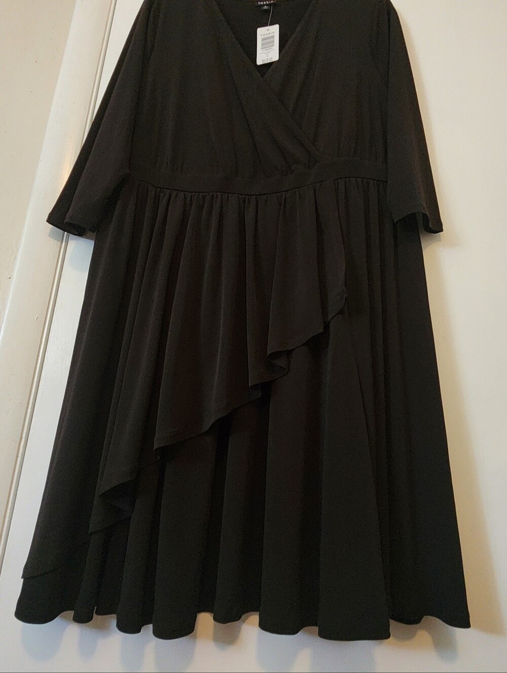 Torrid Black Faux Wrap-style Dress NWT Size 2 - Picture 4 of 6